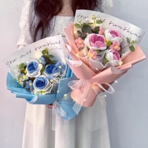 Creative Hand-Knitted Carnation Woven Bouquet, Thoughtful Birthday and Valentine’s Day Gift for Girls, Besties, and Loved Ones, Unique Floral Arrangement for Anniversaries, Weddings, or Special Occasions